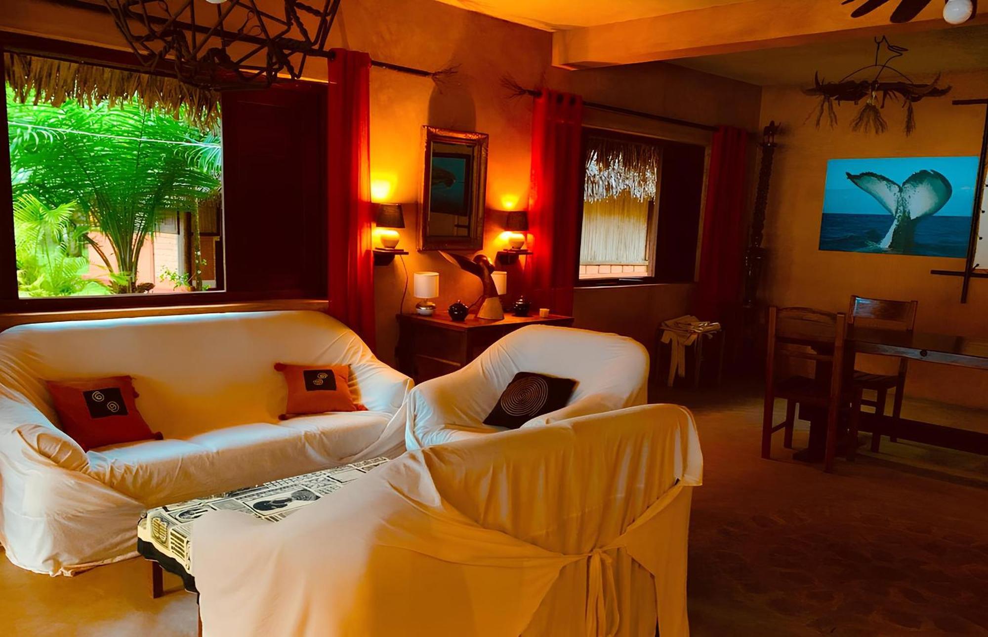 Libertalia Hotel 생마리 섬 외부 사진